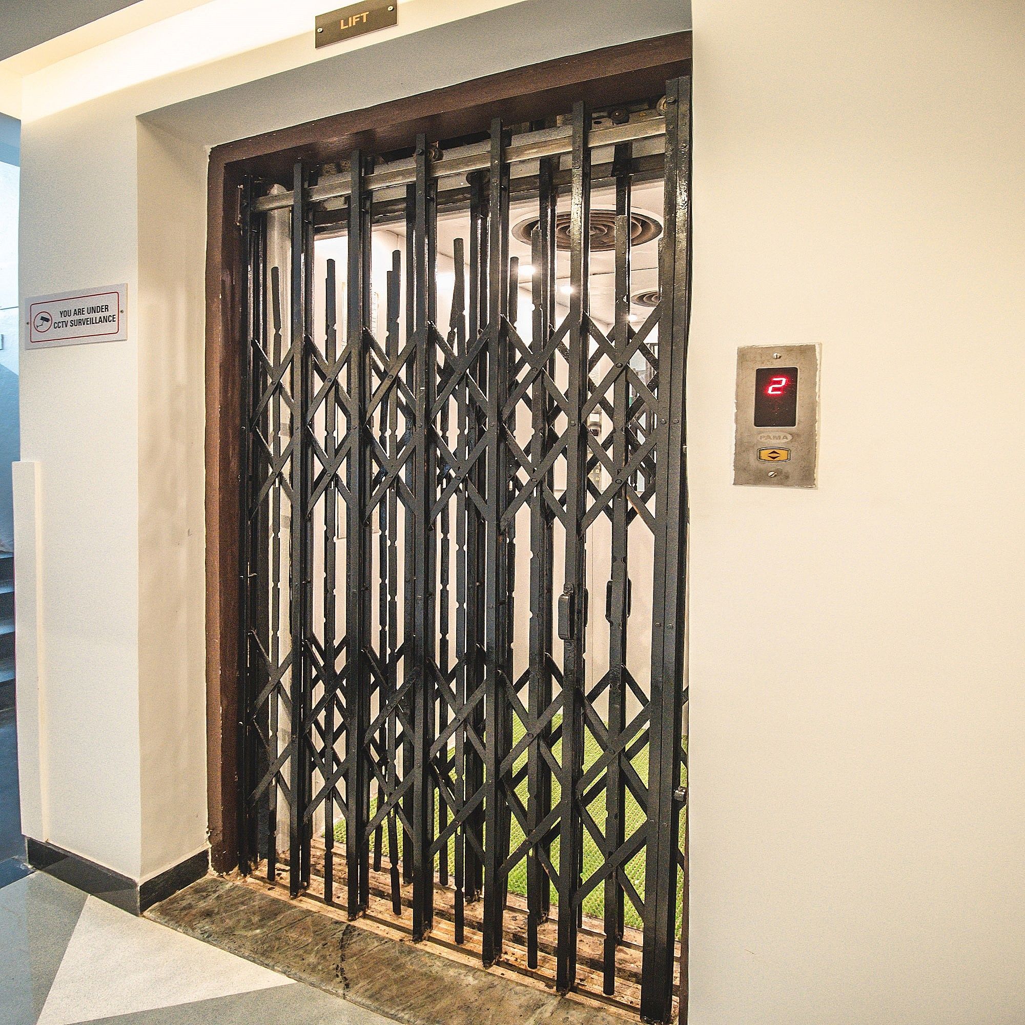 undefined Amber Rooms 7