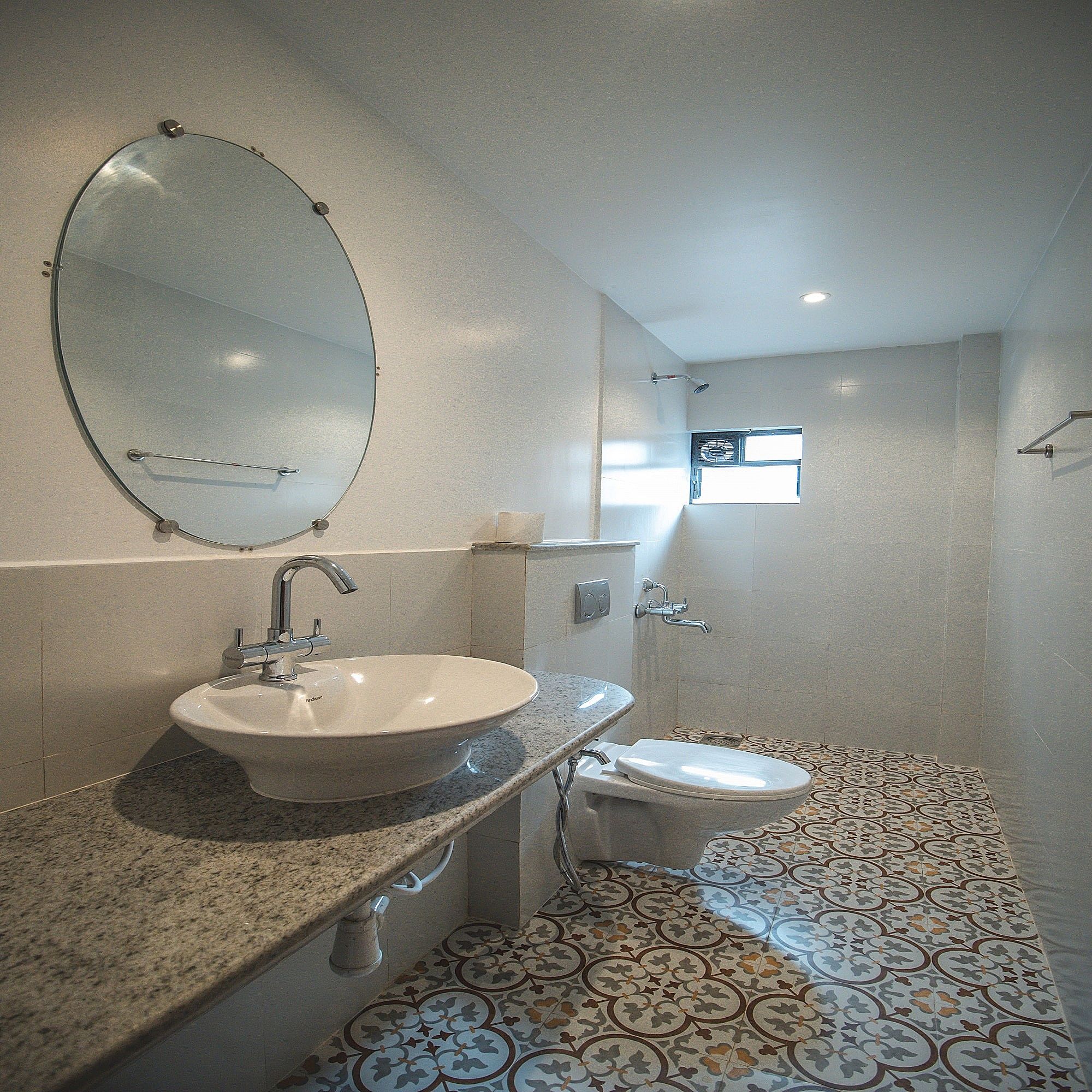 Amber Rooms Premium Room Without Balcony 12