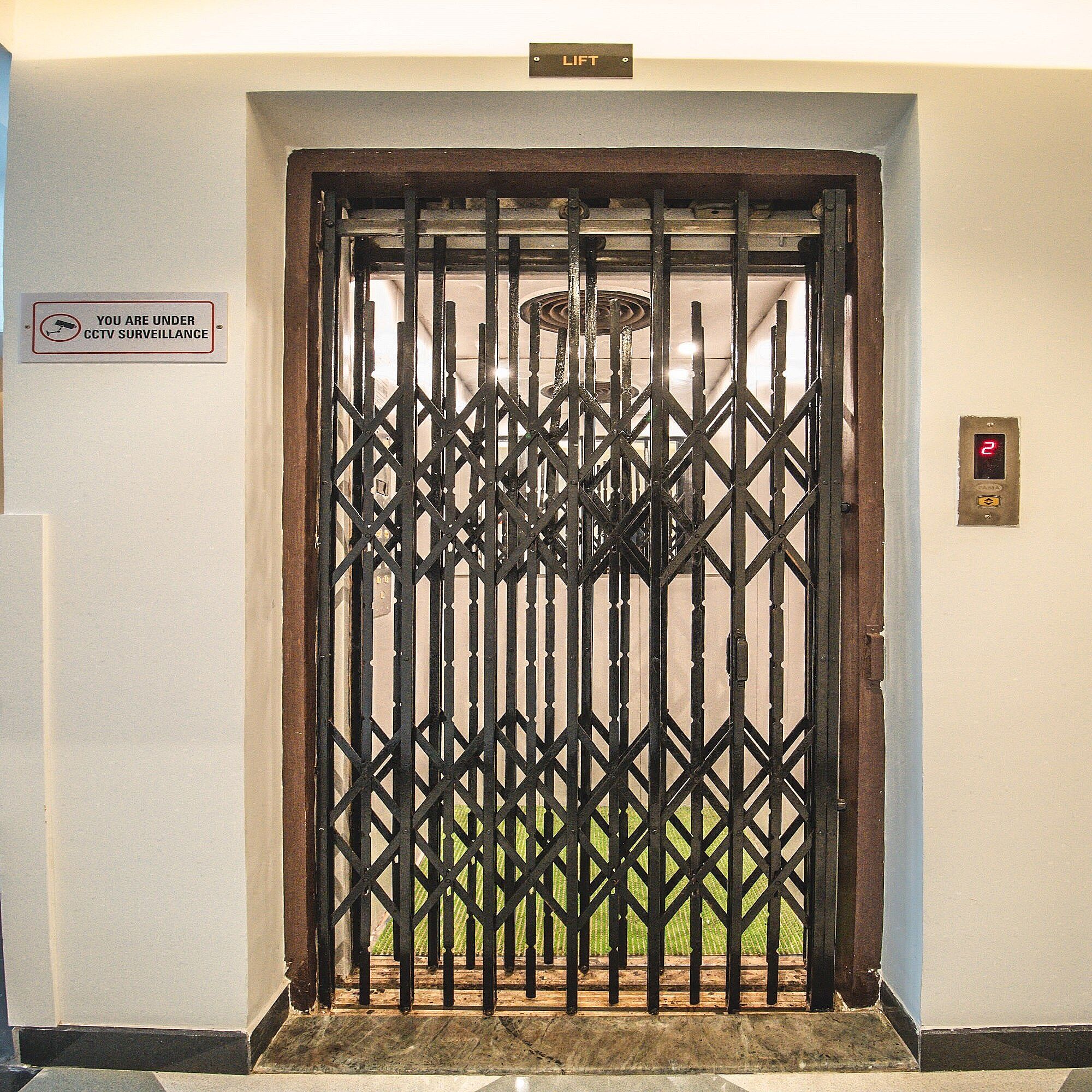 undefined Amber Rooms 9