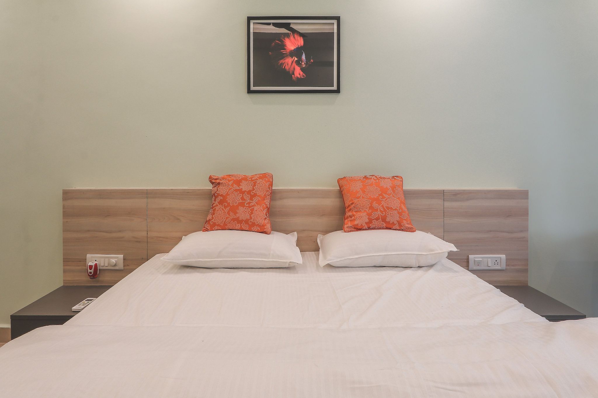 Amber Rooms Premium Room Without Balcony 7