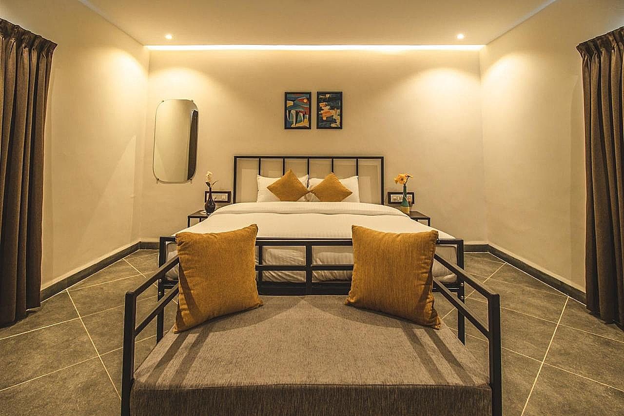 Amber Rooms Premium Room Without Balcony 8