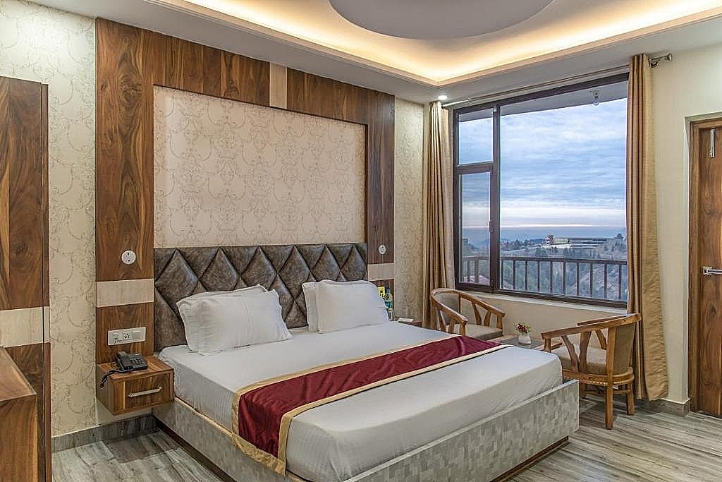 Double Room with Mountain View