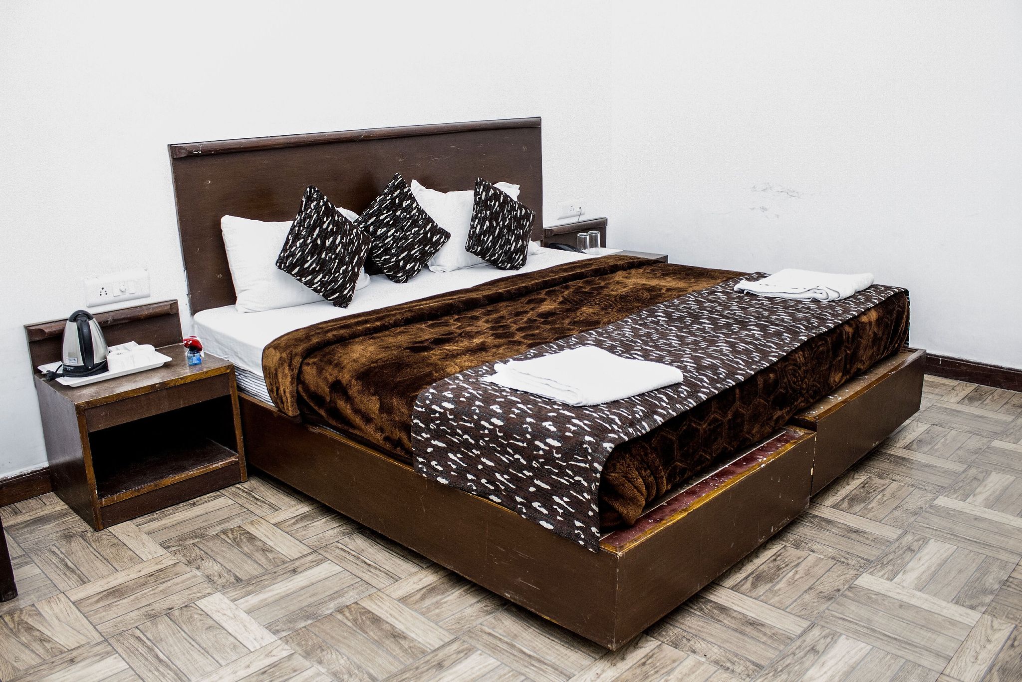 Corbett Rattan Elwood Resort Deluxe Cottage