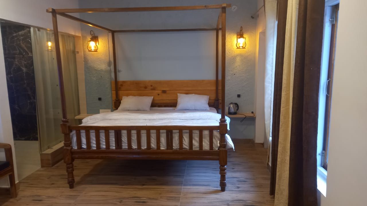 Four Farms Resort Deluxe Room 6