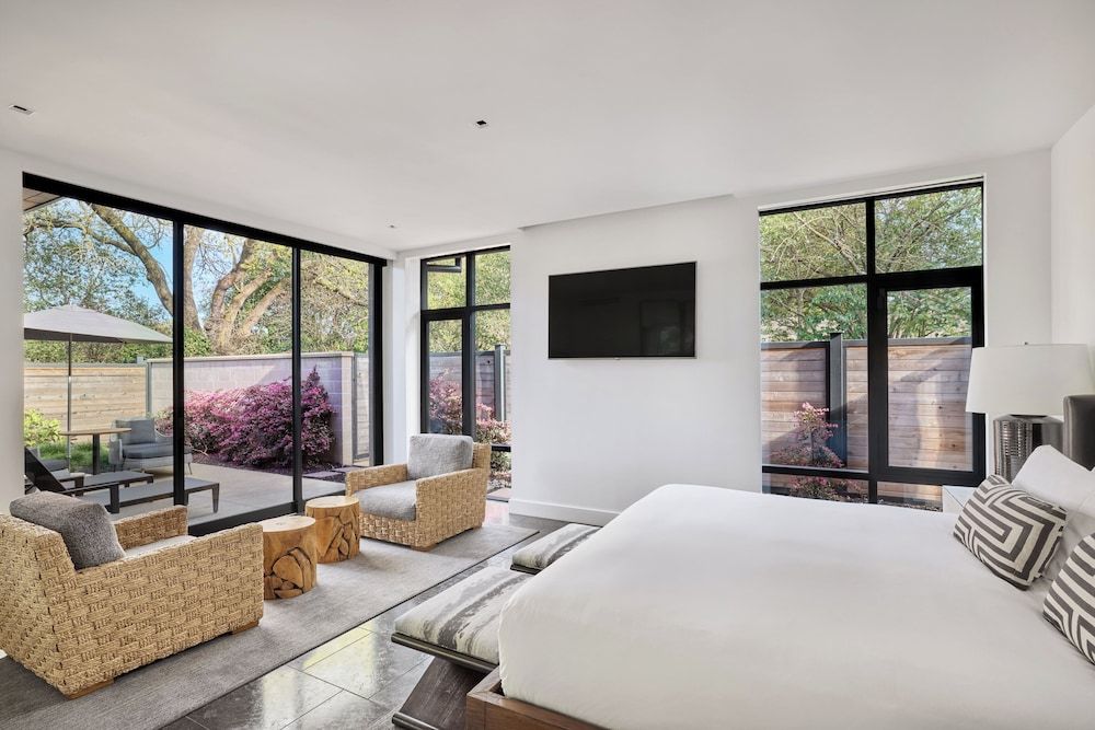 Bardessono Hotel and Spa Villa (The Flint- Private) 2