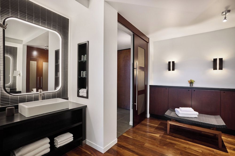 Bardessono Hotel and Spa Suite, 1 Bedroom, Mobility Accessible (Tufa) 7