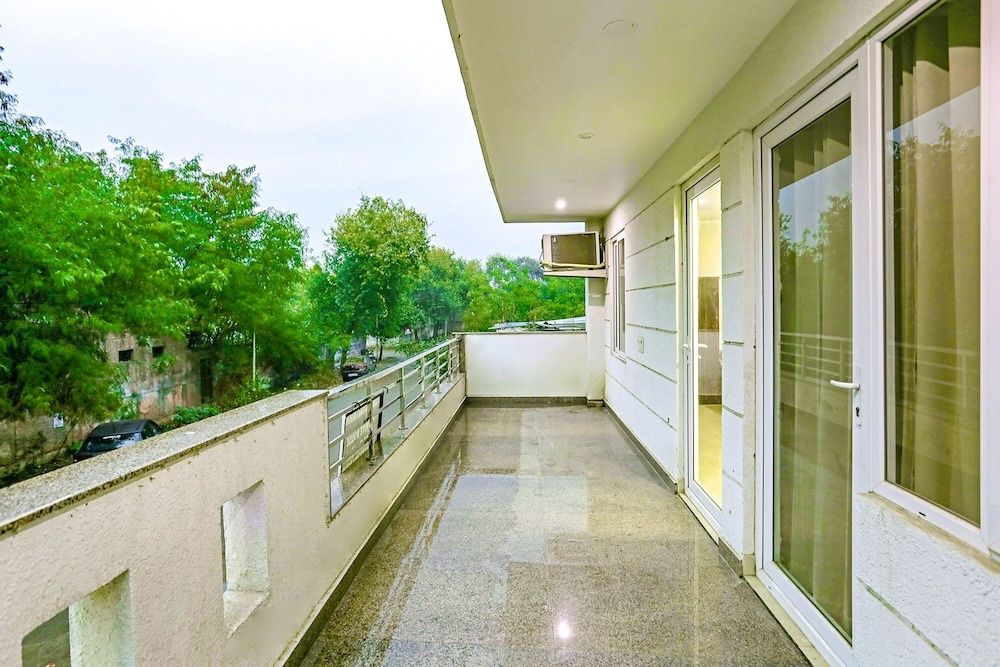undefined FabHotel White House BNB 4