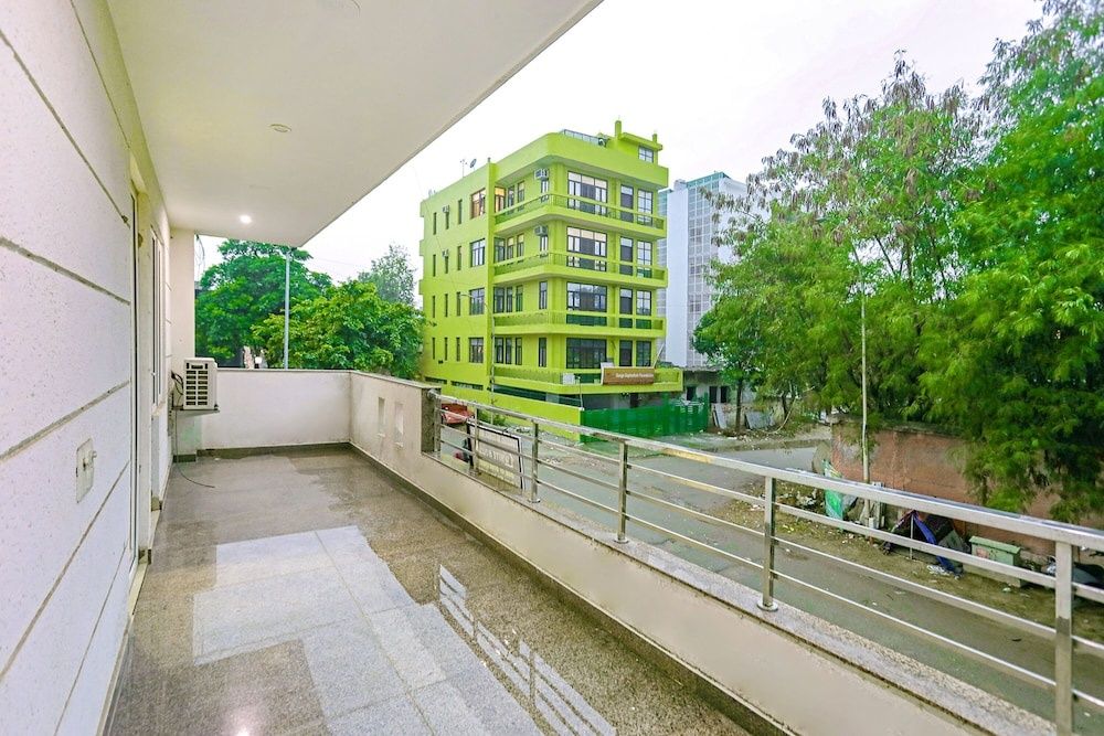 undefined FabHotel White House BNB 10