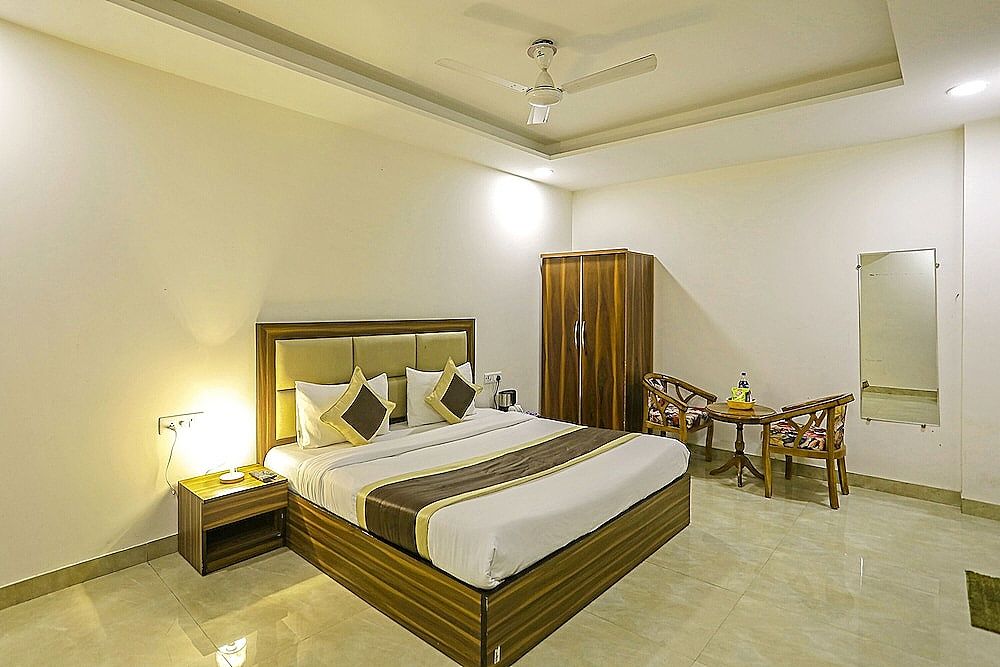 undefined FabHotel White House BNB 5