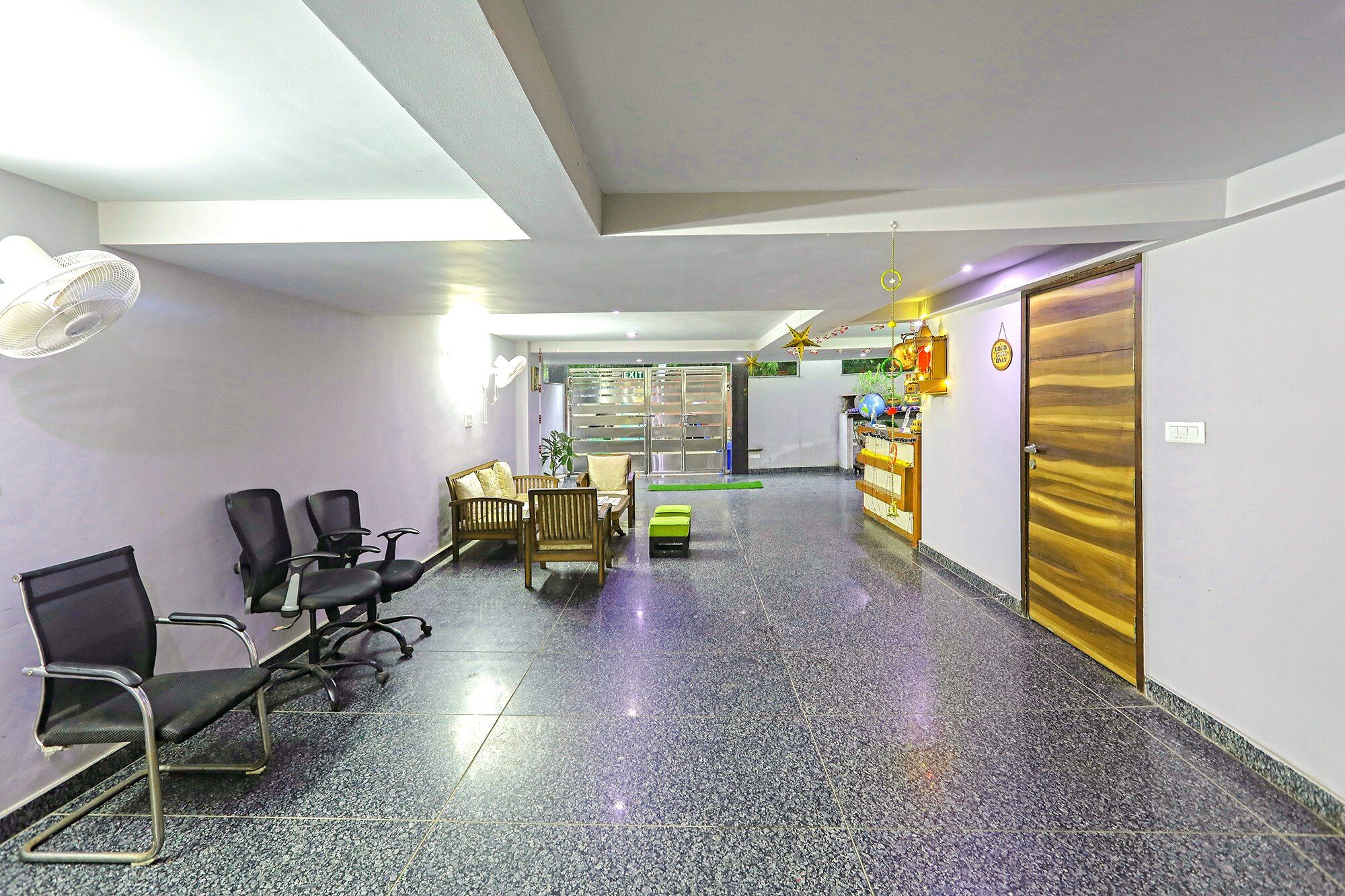 undefined FabHotel White House BNB 3