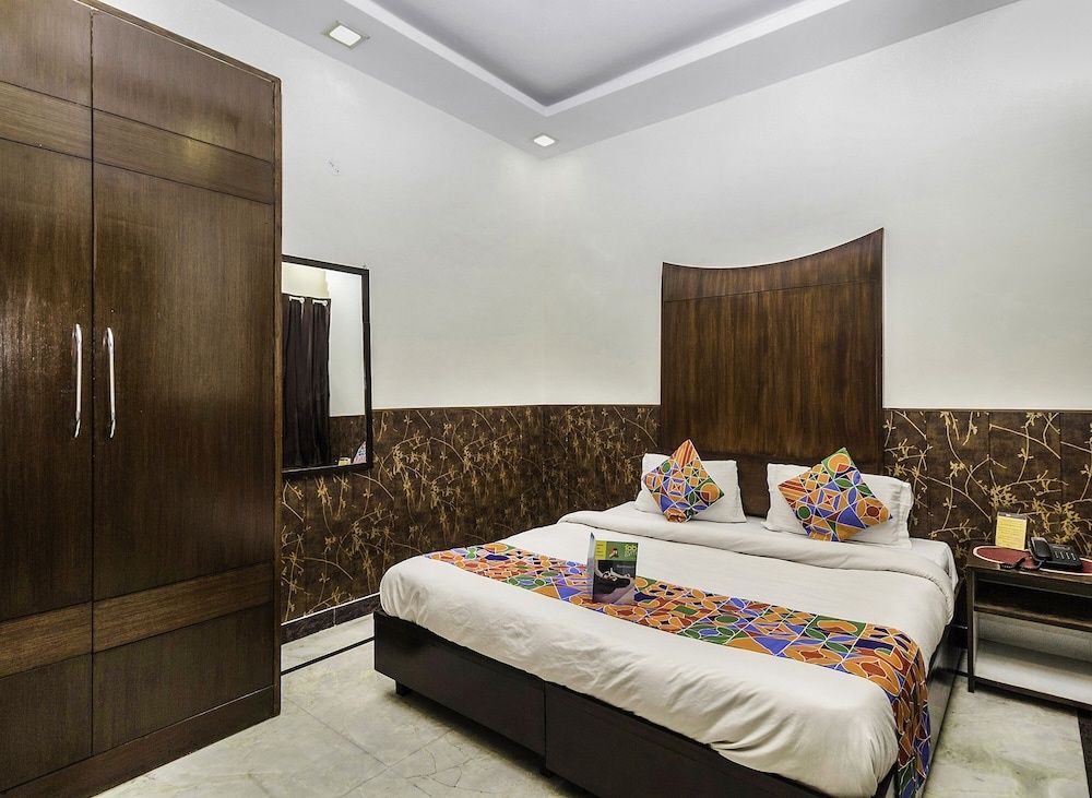 undefined FabHotel Jindal Palace 2