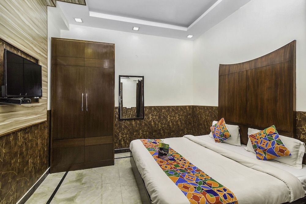FabHotel Jindal Palace Deluxe Room 10