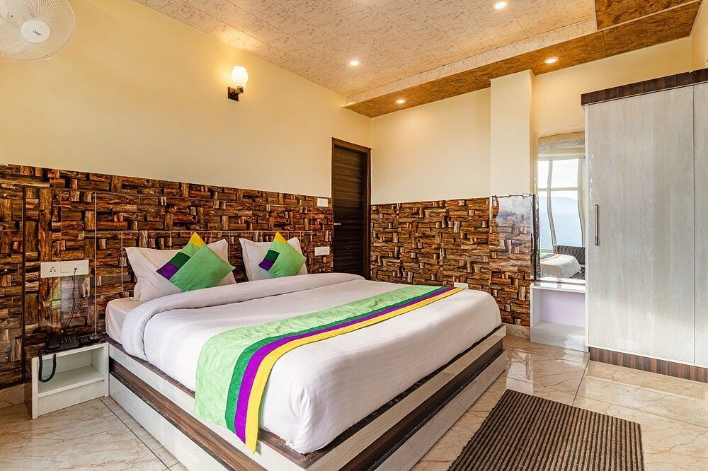 Treebo Srishti Vaikunth With Mountain View Standard Double Room 4