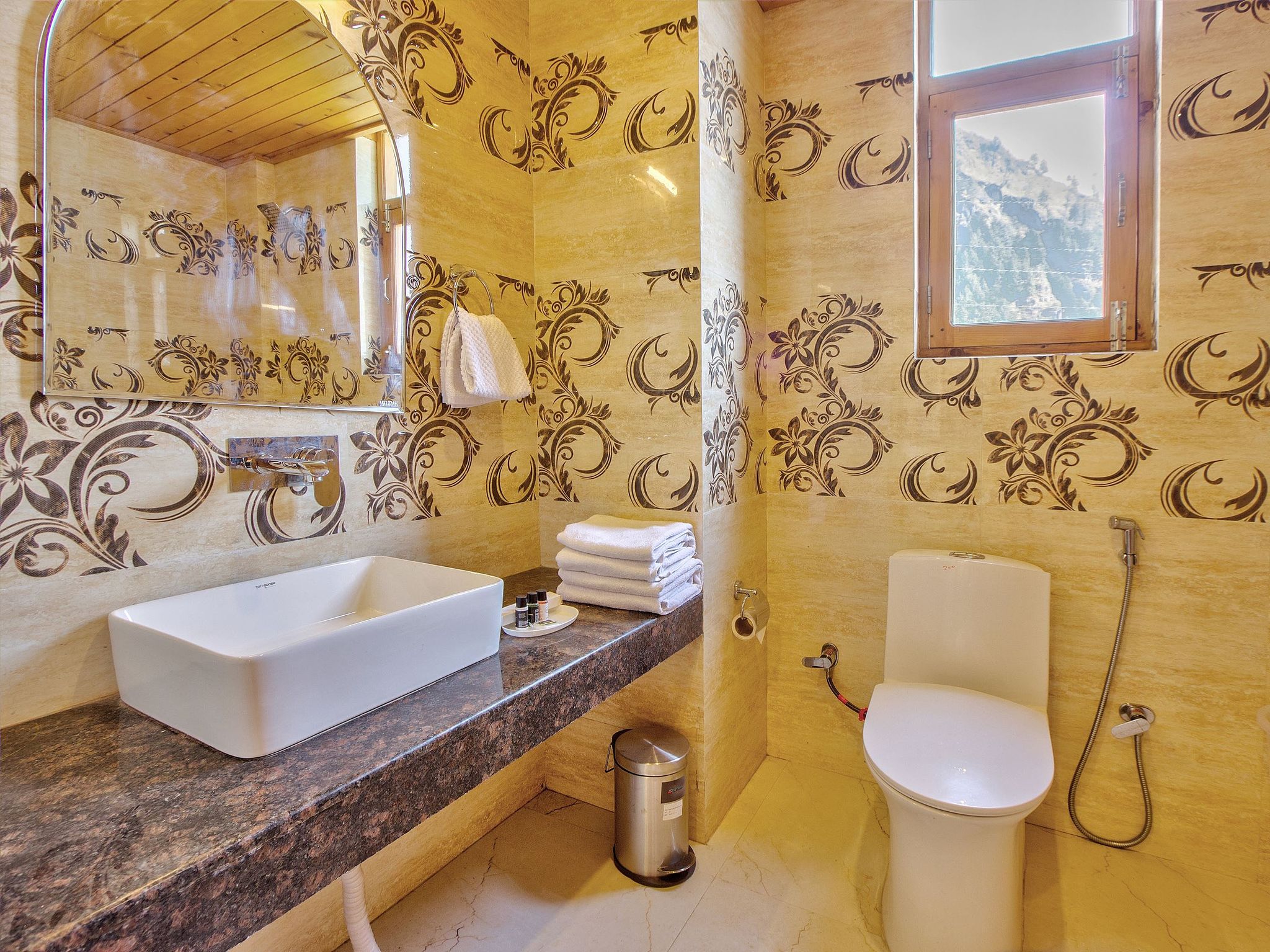 Simi Grand Boutique Hotel