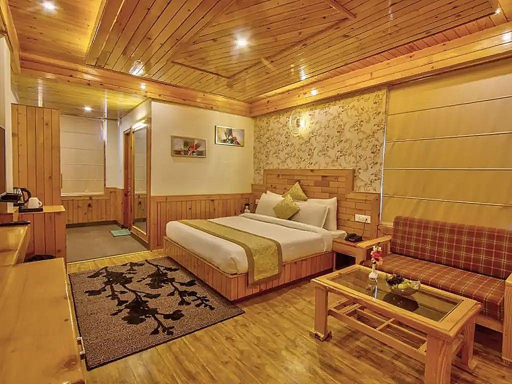 Simi Grand Boutique Hotel Premium Room ( Apple Orchards, Mountain view and Private Balcony) 5
