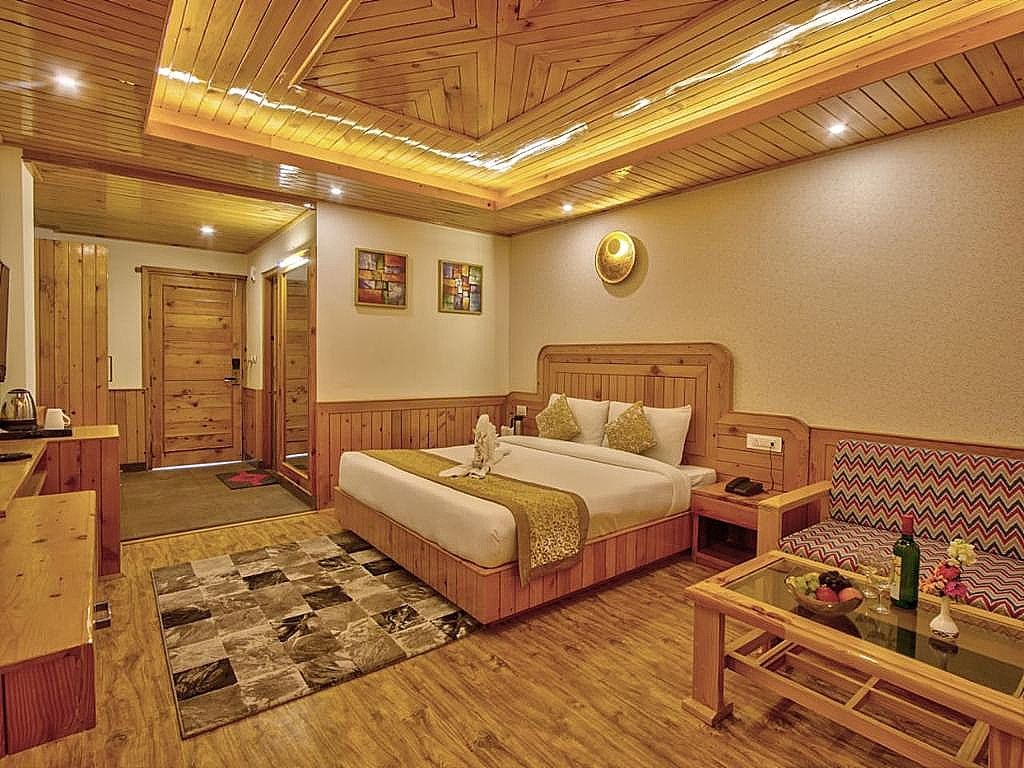 Simi Grand Boutique Hotel Premium Room ( Apple Orchards, Mountain view and Private Balcony) 2