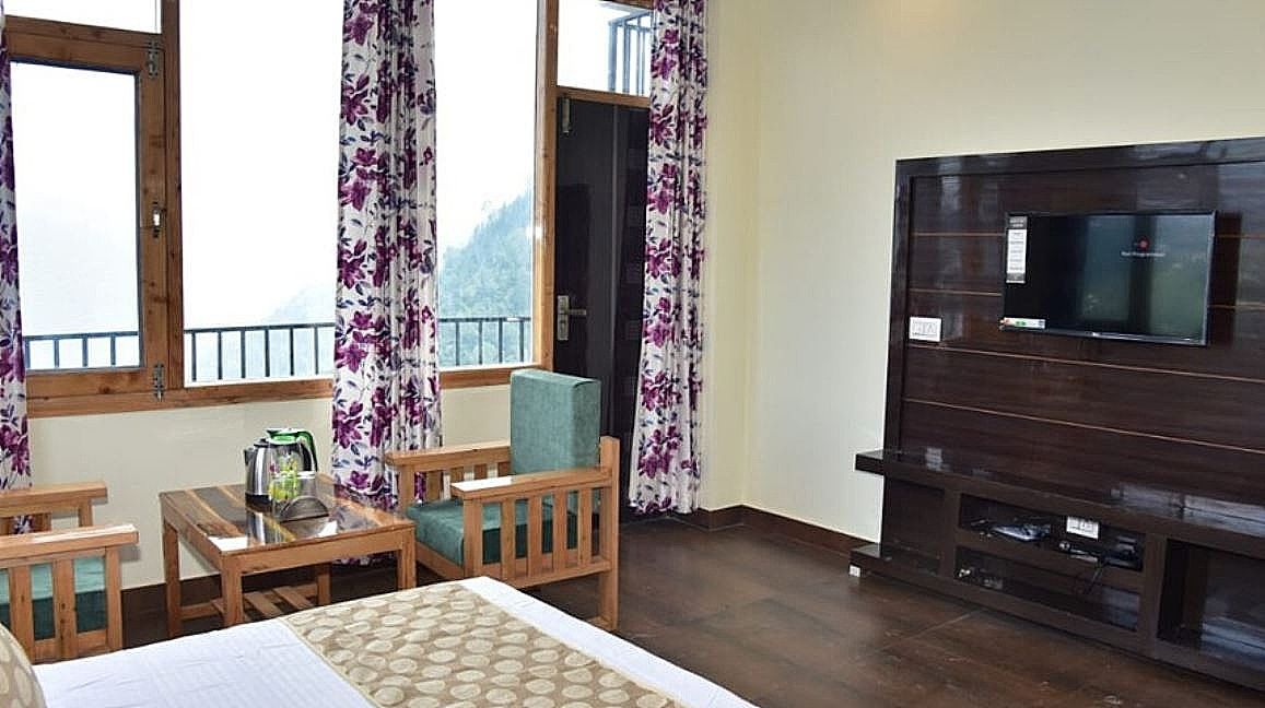 Royal Cedar Room