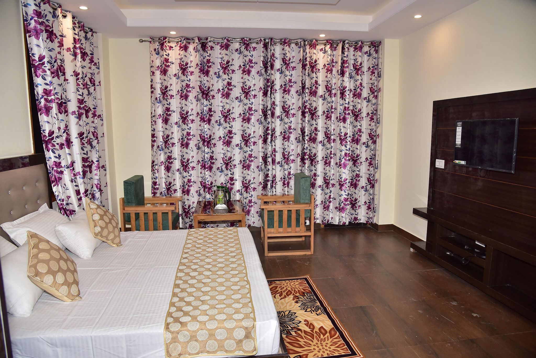 Royal Cedar Room