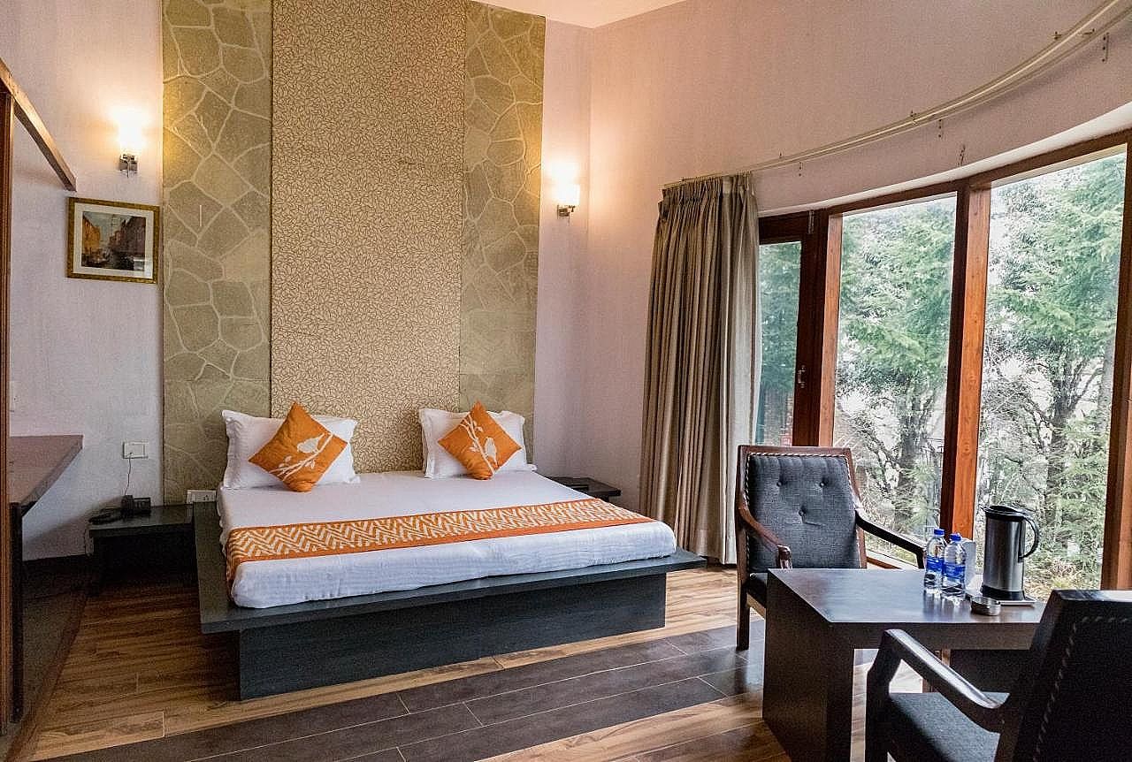Spring Suite Mountain View with Balcony 
