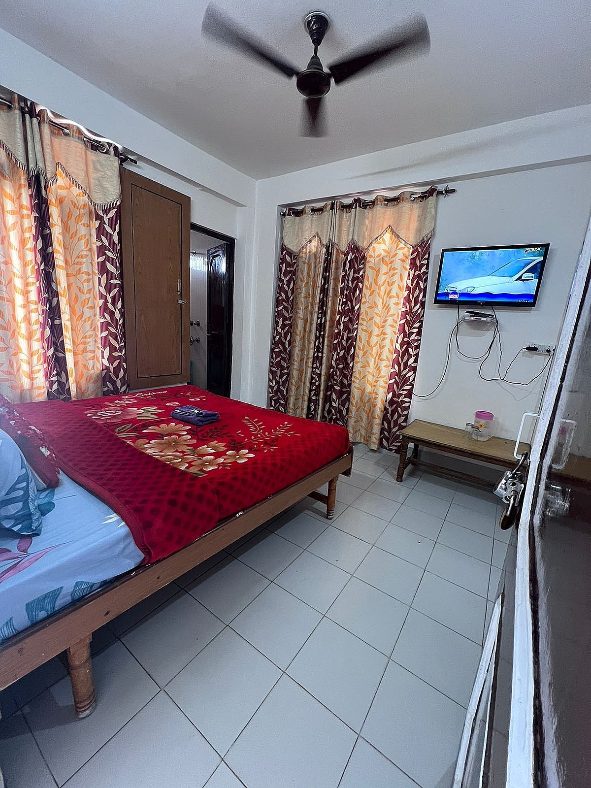 Pause Dwelling Standard Room 4