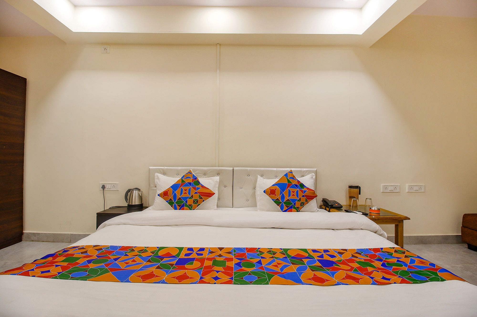 FabHotel Sanskar Deluxe Room 7