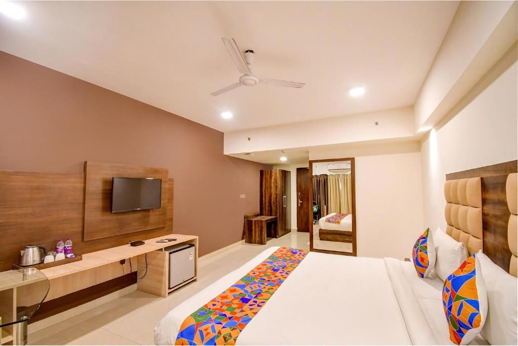 FabHotel Indeedcare Hotel & Resorts Superior Double Room 4