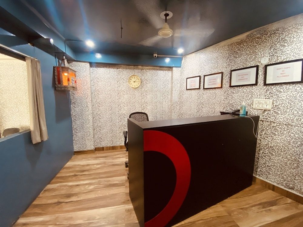 undefined Hotel Red Chilly 2
