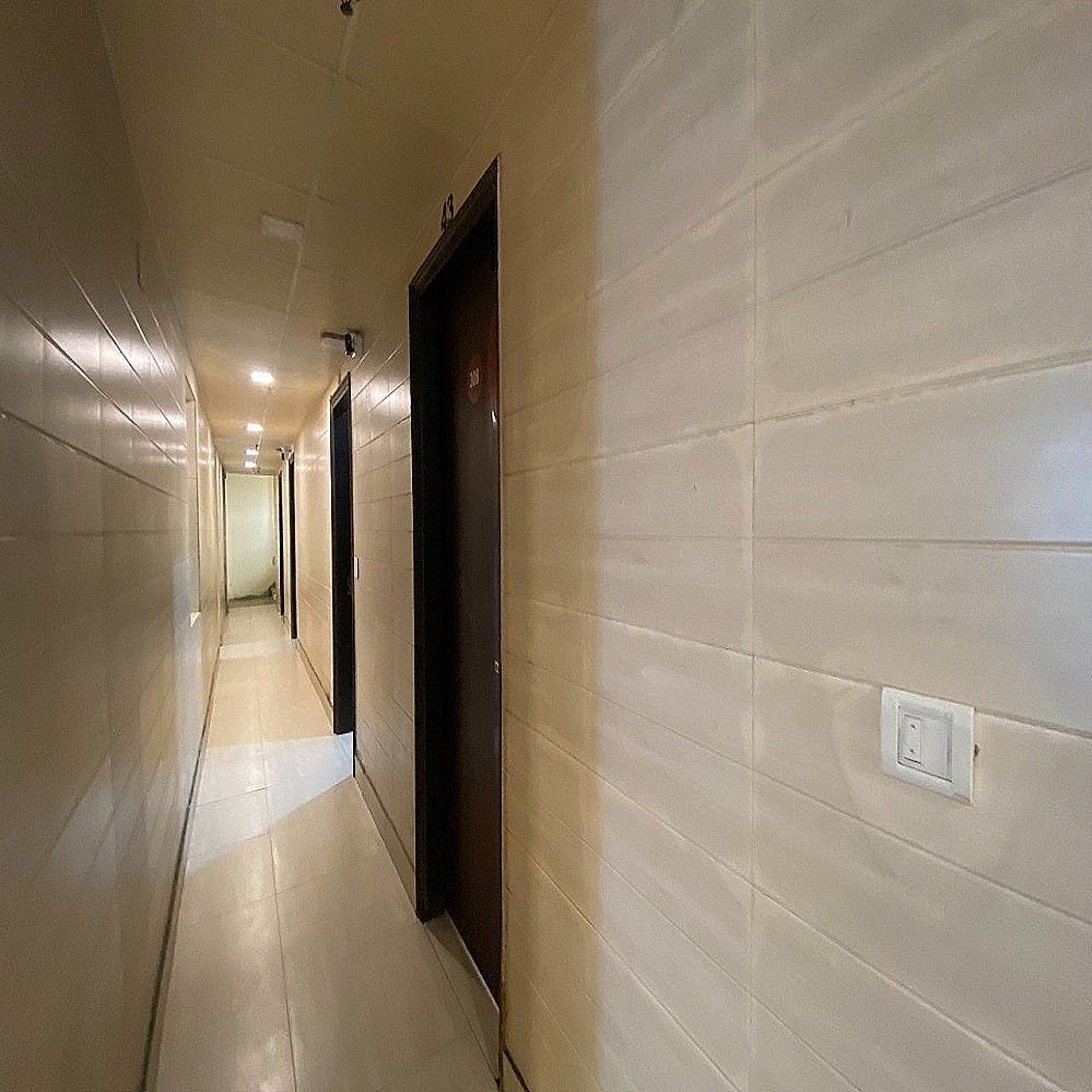 undefined Hotel Red Chilly 4