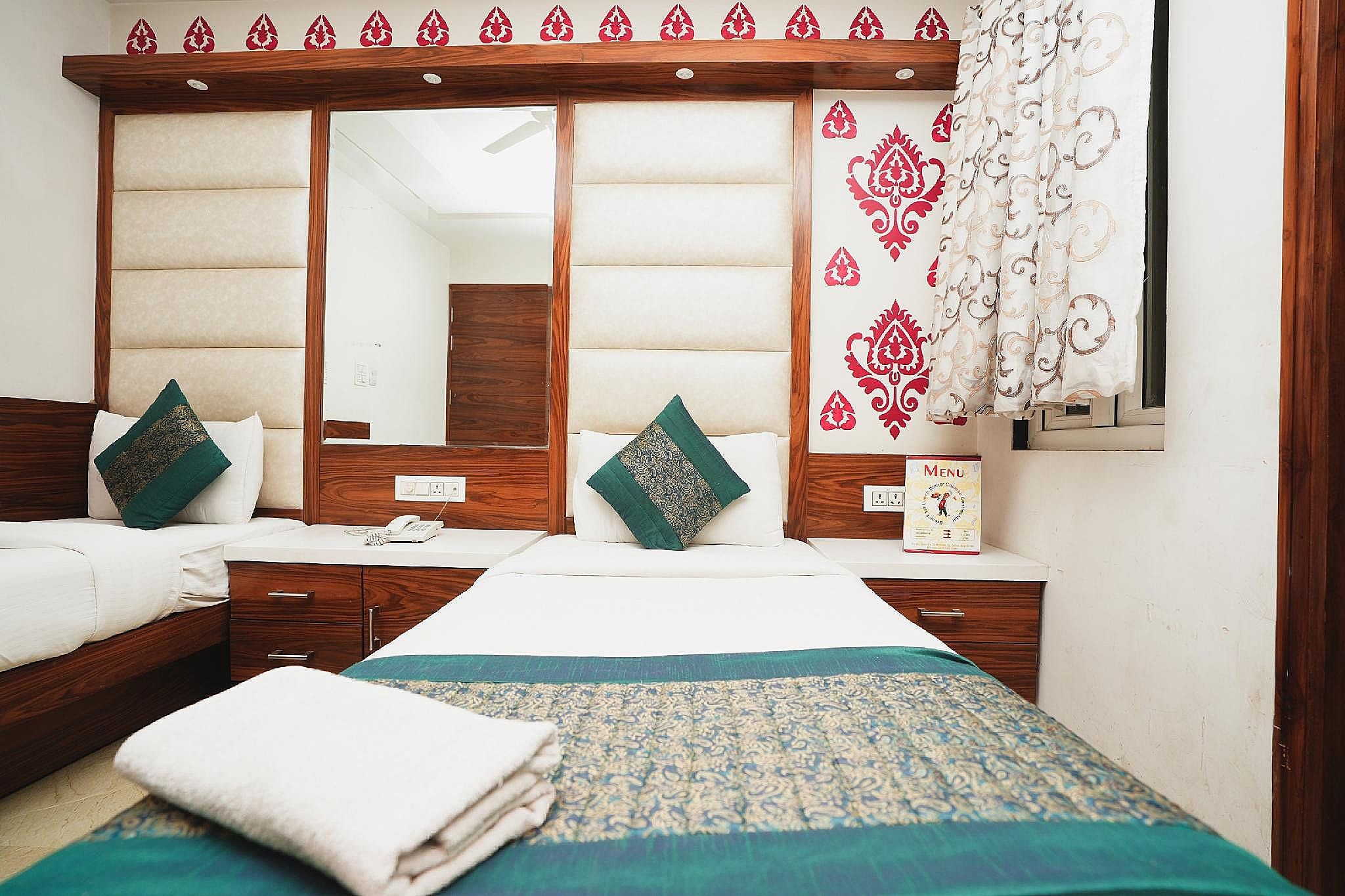 Deluxe Twin Room