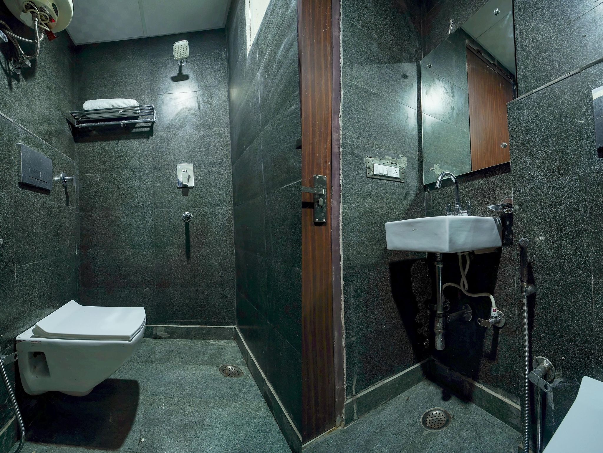 Hotel Red Snapper  Deluxe Room 9