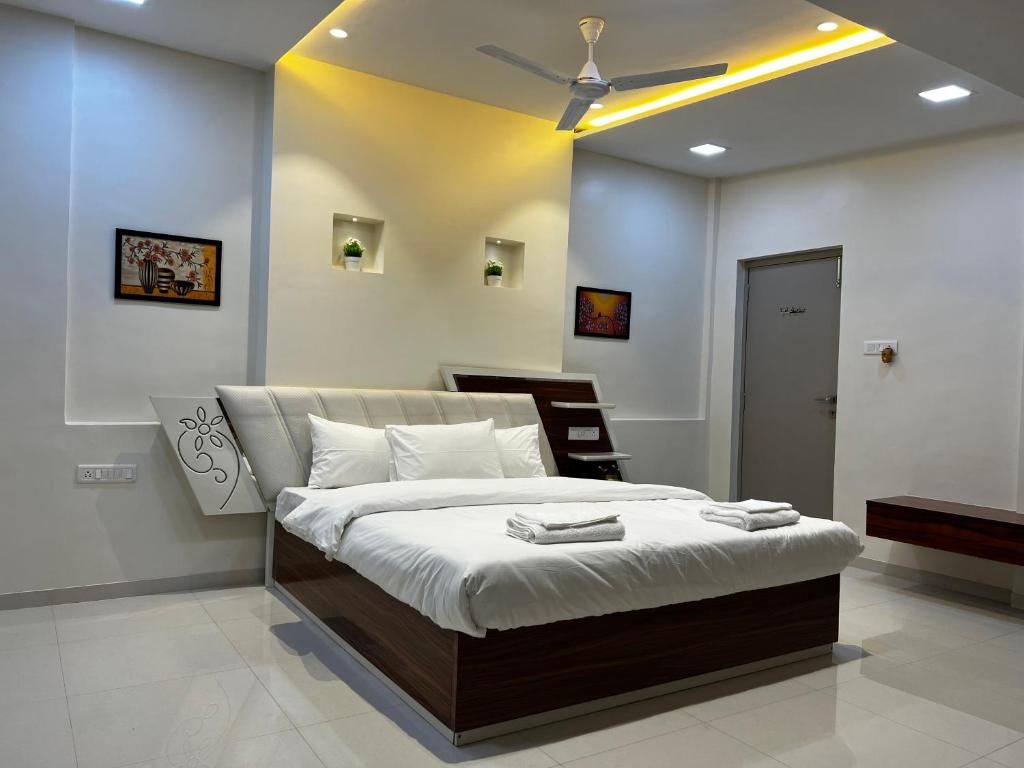 Villanta by Villament Villa with Private Pool 2