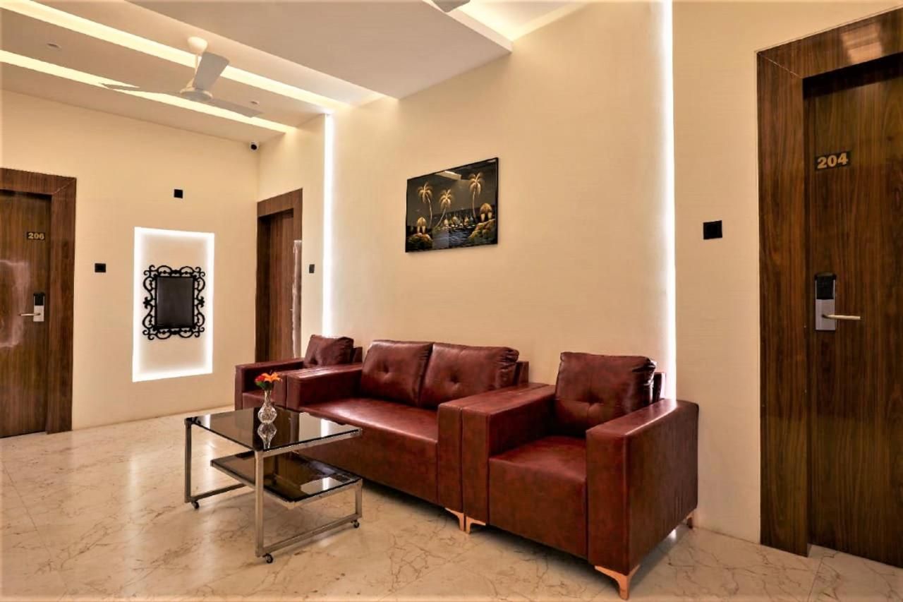 undefined Hotel Rose Gold 3