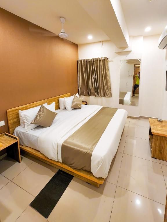 undefined Hotel Nova Shine, Rajkot 5