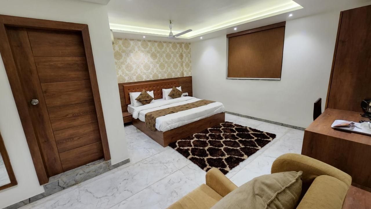 undefined Hotel Nova Pride 10