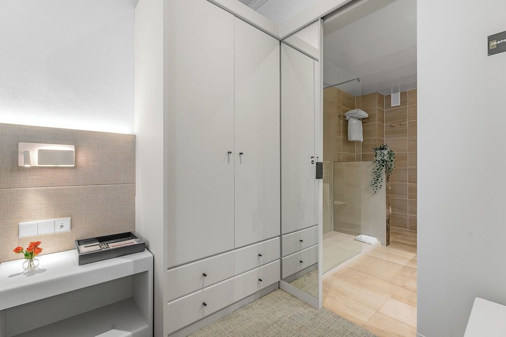 Acacia Suite Superior Suite, Kitchenette 8