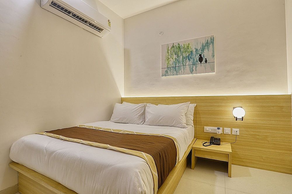 Hotel Aston Standard Room 9