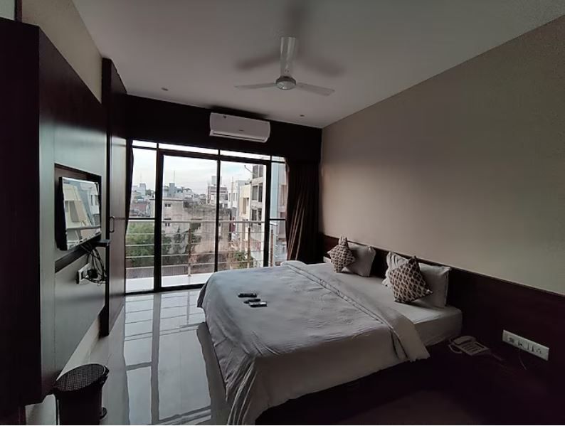 Hotel Runwal Tower Deluxe AC Room 3