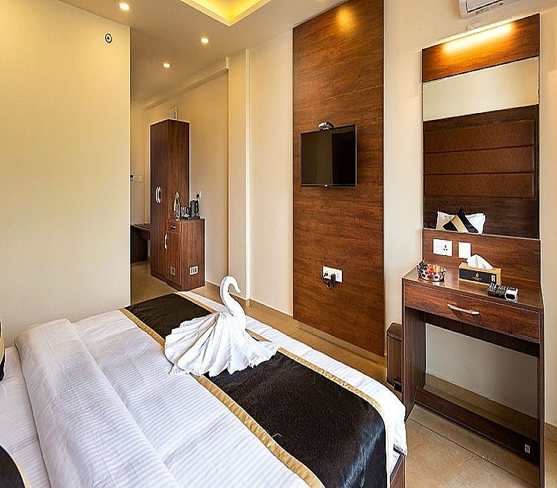 Cloud Castle Resorts And Spa Valley View Room AC 2