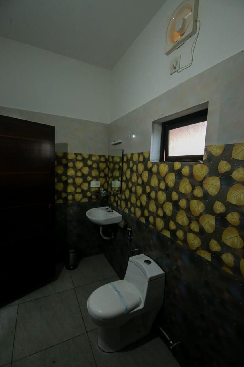 Cee Cee Grand Resort One-Bedroom Cottage 5