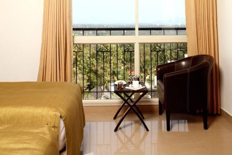 SFS Homebridge Trivandrum Double Room Premium 9