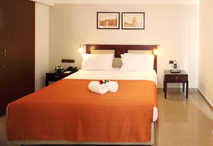 SFS Homebridge Trivandrum Double Room Premium 3
