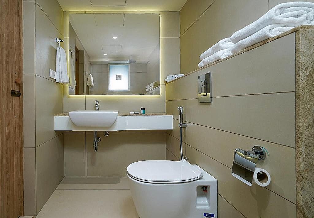 The Trios Hotel Deluxe Double or Twin Room 8