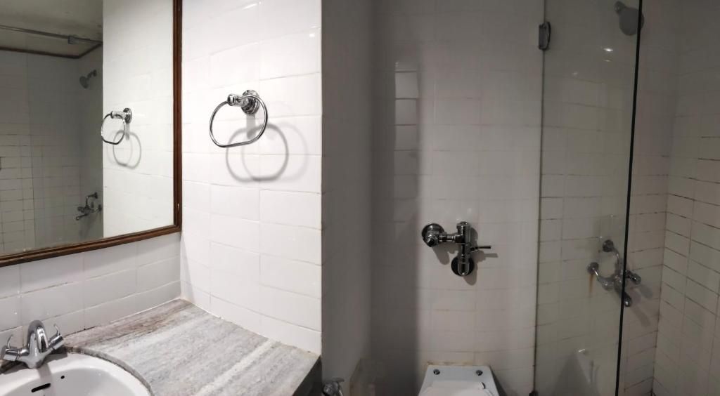 Honeymoon Garden Villa AC