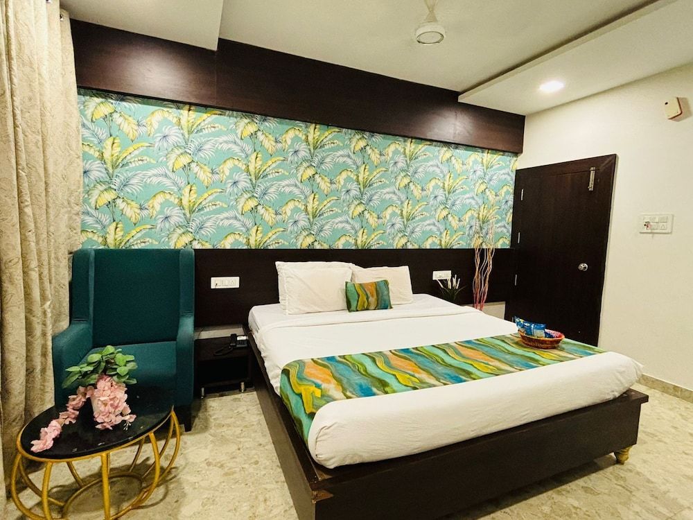 Junior Studio Suite