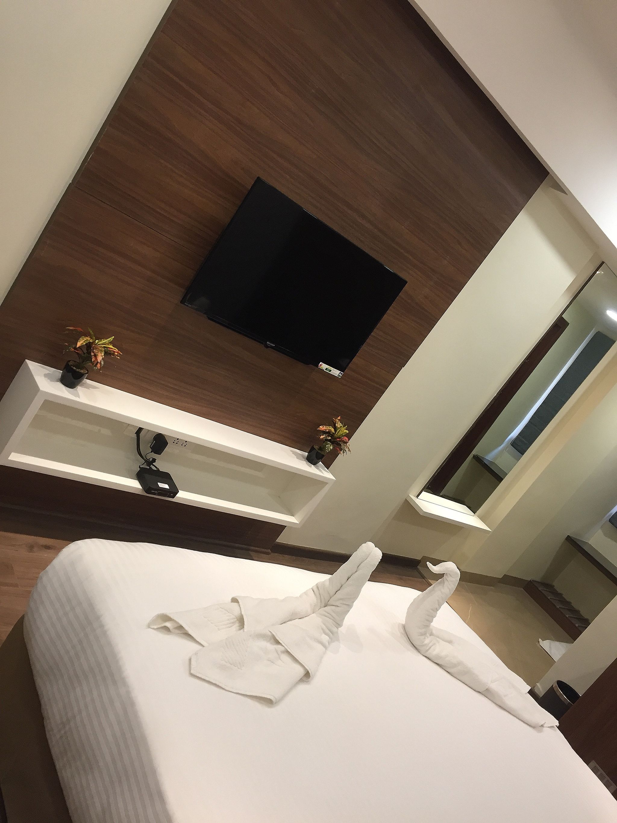 The Platinum Boutique Inn Executive Room 8