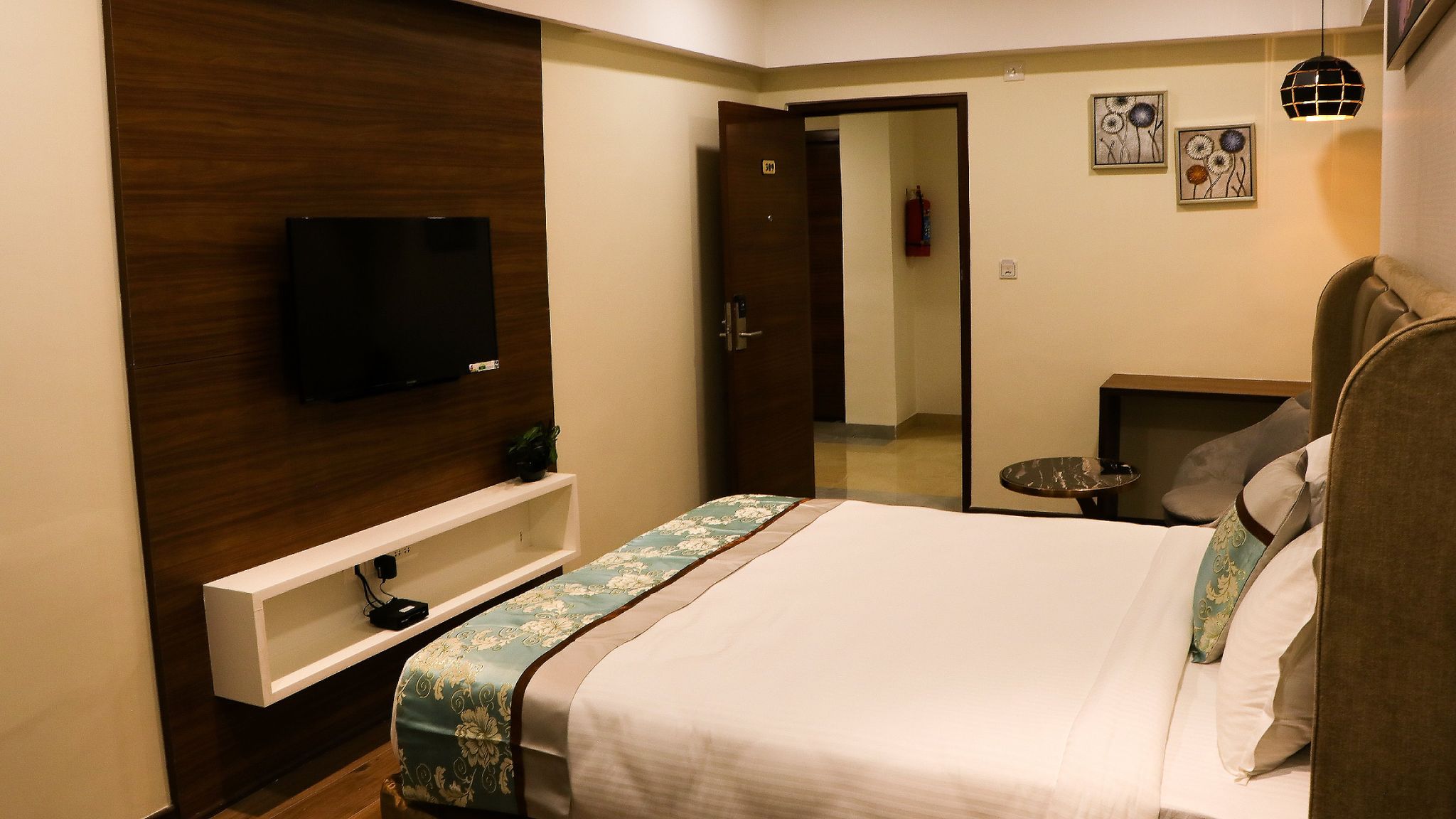The Platinum Boutique Inn Executive Room 4