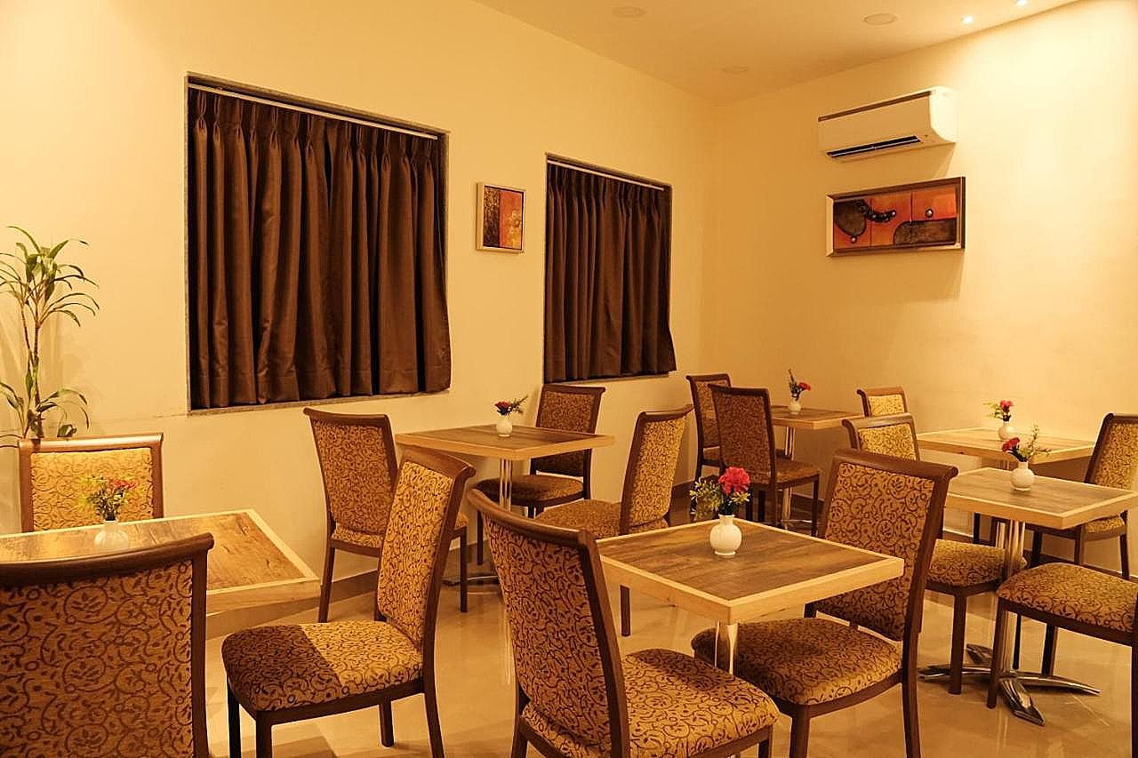 Food & Dining