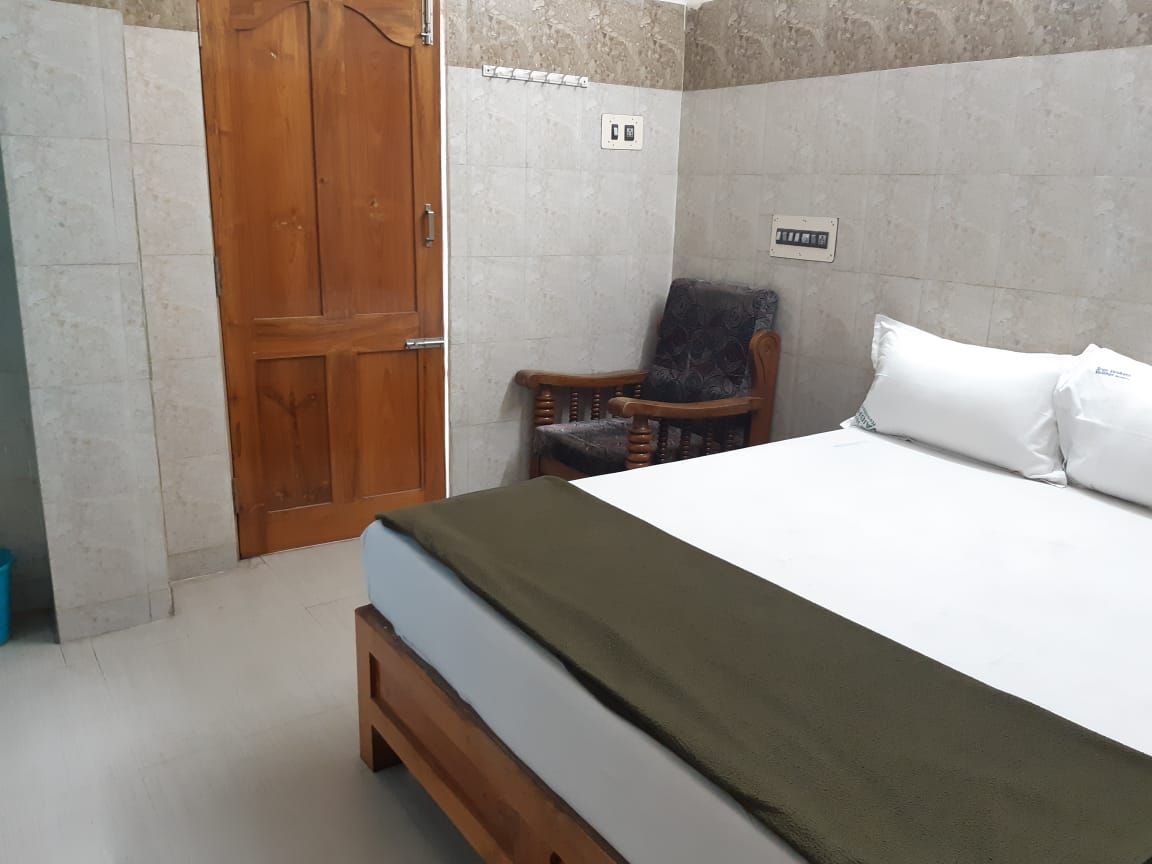 Sree Vaibhav Residency Standard Non AC Room 5