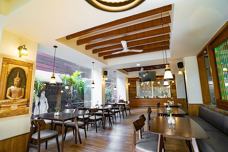Food & Dining