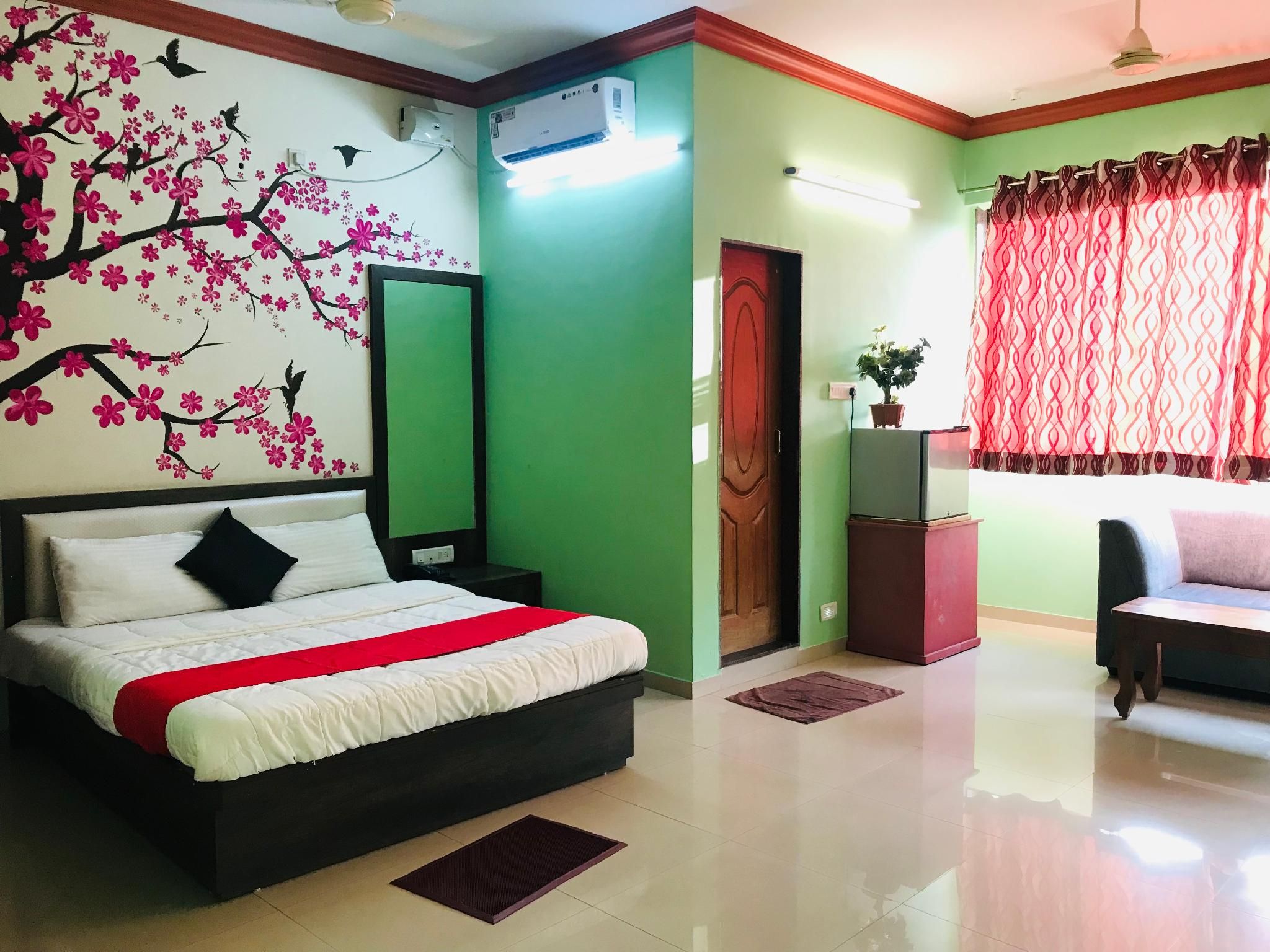 STAYMAKER Prakash International Budget Double Room 8